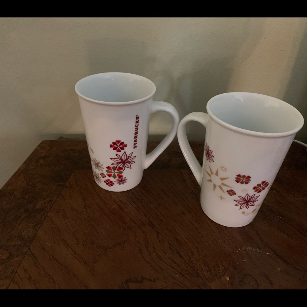 Set of 12oz Starbucks ceramic mug holiday pattern